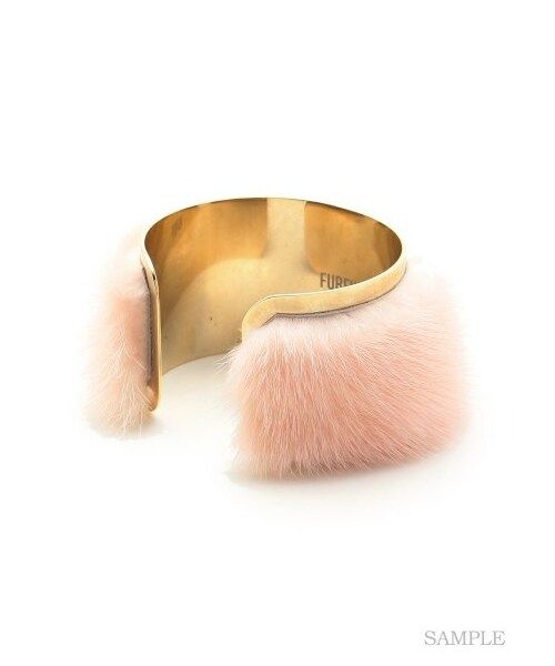FURFUR（ファーファー）の「ファーバングル（ブレスレット・バングル・レディース・PNK/WHT/BLK・F）」の5枚目の写真