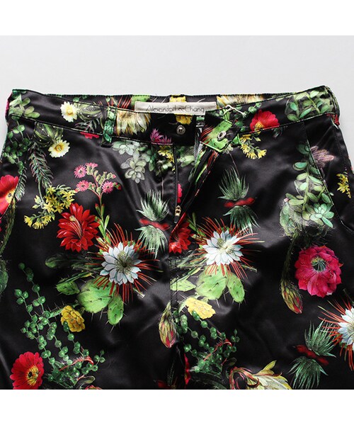 AlexanderLeeChang(アレキサンダーリーチャン)の「Cactus Aloha Beach Town Shorts(パンツ・White/Black・0/2/4)」の4枚目の写真