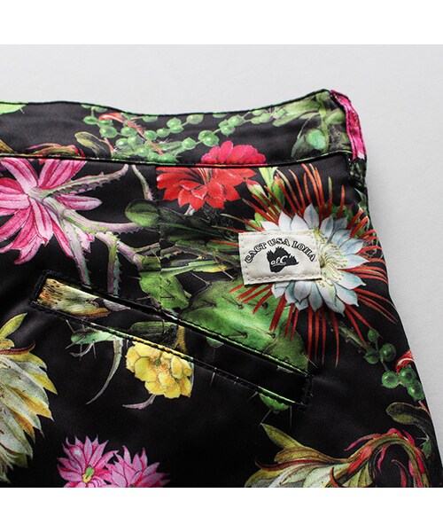 AlexanderLeeChang(アレキサンダーリーチャン)の「Cactus Aloha Beach Town Shorts(パンツ・White/Black・0/2/4)」の7枚目の写真