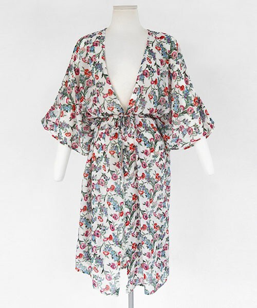 DHOLIC（ディーホリック）の「花柄プリントキモノ風ジャケット（その他アウター・レディース・ベージュ/アイボリー・FREE）」の2枚目の写真