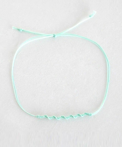 DHOLIC（ディーホリック）の「ツイストディテールレイヤードアンクレット（アンクレット・レディース・ブラック/ピンク/ブルー/ホワイトアイボリー/ミント/レッド・FREE）」の3枚目の写真