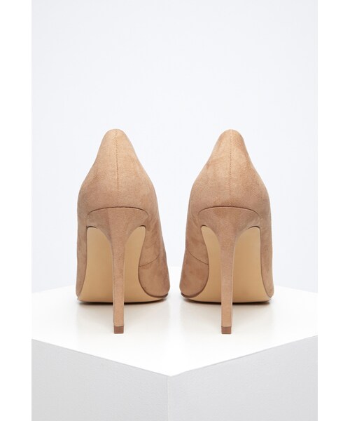 FOREVER 21（フォーエバー トゥエンティーワン）の「FOREVER 21 Pointed Faux Suede Pumps（パンプス・レディース・Black/Blue/Brown/Red・6/7/8/9/10）」の12枚目の写真