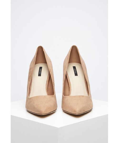 FOREVER 21（フォーエバー トゥエンティーワン）の「FOREVER 21 Pointed Faux Suede Pumps（パンプス・レディース・Black/Blue/Brown/Red・6/7/8/9/10）」の9枚目の写真