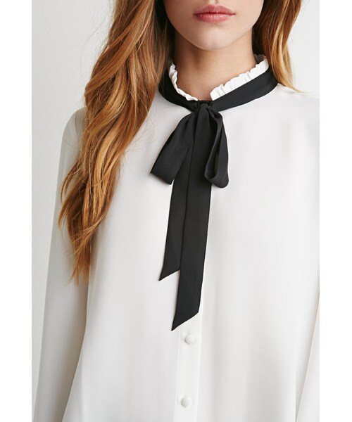 FOREVER 21（フォーエバー トゥエンティーワン）の「FOREVER 21 Self-Tie Neck Blouse（シャツ/ブラウス・レディース・White・Small/Medium/Large）」の4枚目の写真