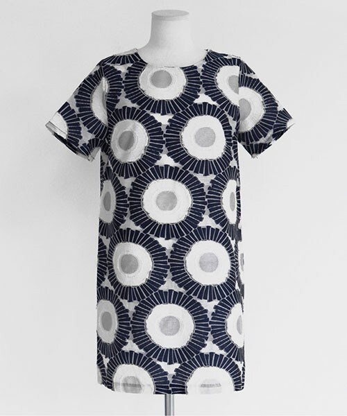 DHOLIC（ディーホリック）の「ヒマワリモチーフワンピース（ワンピース・レディース・グリーン/ネイビー/スカイブルー・FREE）」の2枚目の写真