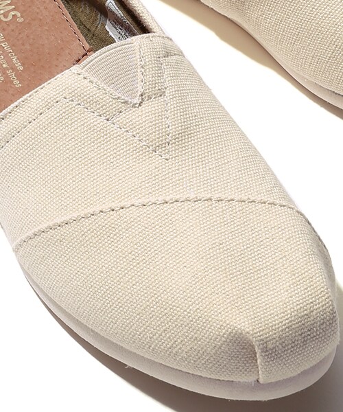 TOMS（トムス）の「CLASSIC CANVAS（シューズ・メンズ・ナチュラル/ブラック/レッド/ネイビー・6.0/6H/7.0/7H）」の6枚目の写真