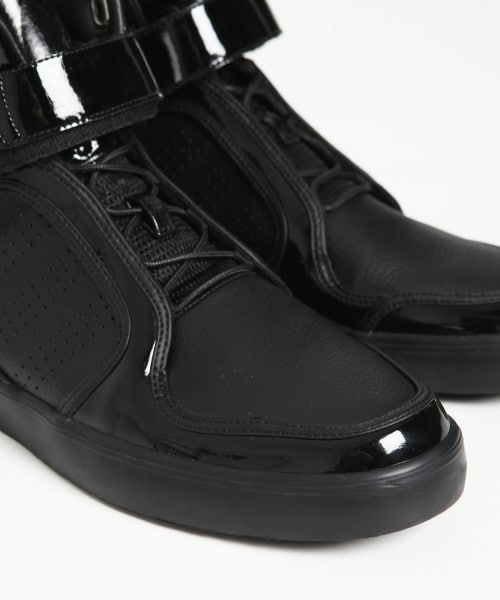 VANQUISH（ヴァンキッシュ）の「adidas Originals for VANQUISH