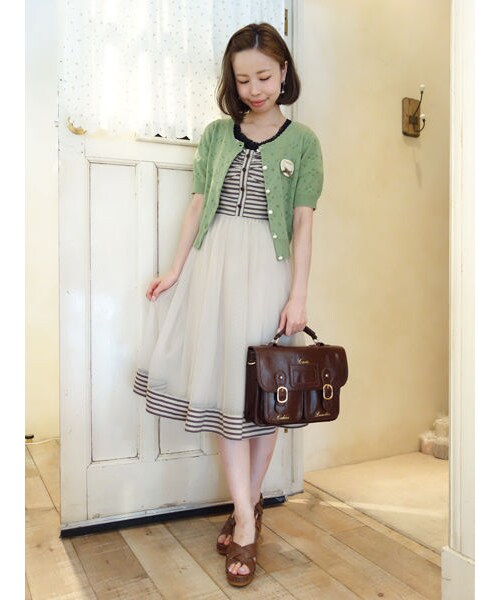 F i.n.t(フィント)の「ロゴプリント入りミニサッチェルバッグ/F i.n.t(ハンドバッグ・レディース・その他)」の3枚目の写真