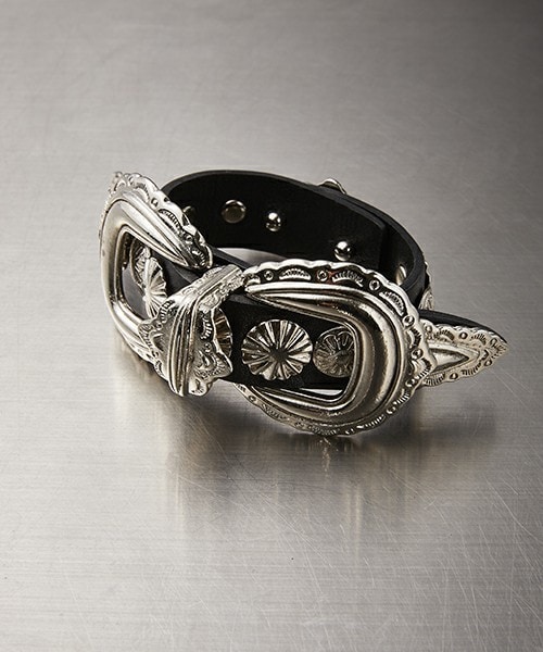 TOGA PULLA ブラック バングル 【公式通販】