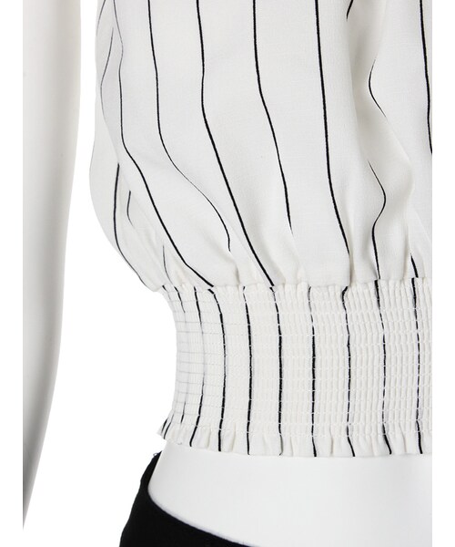 MURUA（ムルーア）の「【FEMININE】フリルシャーリングブラウス（トップス・レディース・ホワイト/ミックス・F）」の8枚目の写真