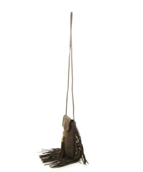 BLISS POINT（ブリスポイント）の「カナグツキフリンジショルダー（バッグ・レディース・ブラック/ブラウン/カーキ・ONE SIZE）」の5枚目の写真