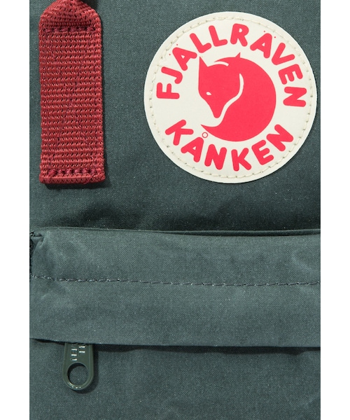 Fjallraven Kanken(フェールラーベンカンケン)の「Forest Green-Ox Red Kanken Mini Backpack(その他・レディース・Forest Green/Ox Red・279.00)」の4枚目の写真
