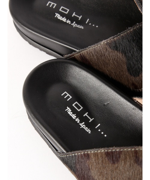 Rouge vif la cle（ルージュヴィフラクレ）の「MOHI ポニークロスベルトサンダル（シューズ・レディース・ベージュ/ネイビー・35/36/37/38/39）」の8枚目の写真