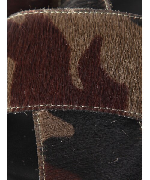 Rouge vif la cle（ルージュヴィフラクレ）の「MOHI ポニークロスベルトサンダル（シューズ・レディース・ベージュ/ネイビー・35/36/37/38/39）」の9枚目の写真