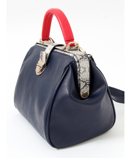 interstaple（インターステイプル）の「パイソンコンビ口金ボストン【予約】（ボストンバッグ・レディース・NAVY/BLK/BG・F）」の3枚目の写真