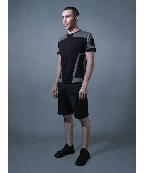 Acrosphere（アクロスファー）の「Hyperspace mesh paneled t-shirt（Tシャツ/カットソー・メンズ・Black/Grey・F）」の9枚目の写真