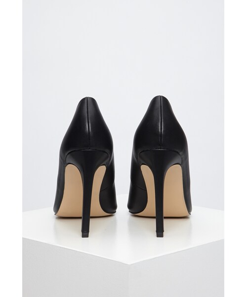 FOREVER 21（フォーエバー トゥエンティーワン）の「FOREVER 21 Faux Leather Pointed Pumps（パンプス・レディース・Black/Beige・5.5/6/6.5/7/7.5/8/8.5/9/10）」の10枚目の写真