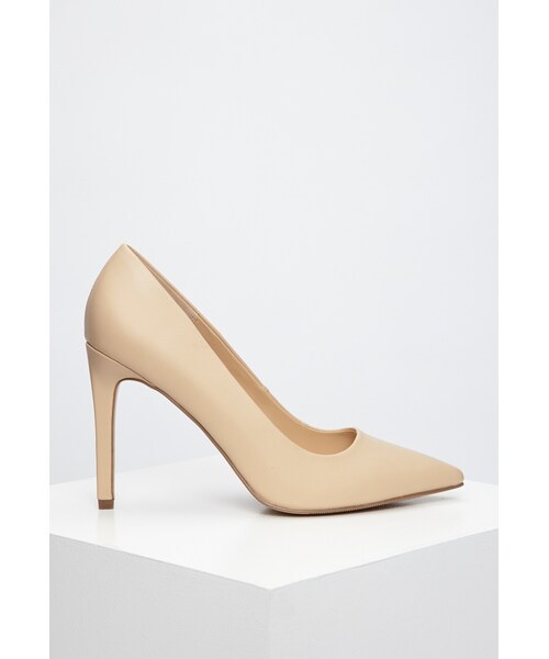 FOREVER 21（フォーエバー トゥエンティーワン）の「FOREVER 21 Faux Leather Pointed Pumps（パンプス・レディース・Black/Beige・5.5/6/6.5/7/7.5/8/8.5/9/10）」の3枚目の写真