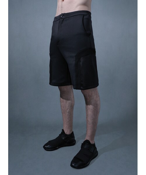 Acrosphere(アクロスファー)の「Reflection black scuba shorts(カーゴパンツ・メンズ・Black・M,L)」の3枚目の写真