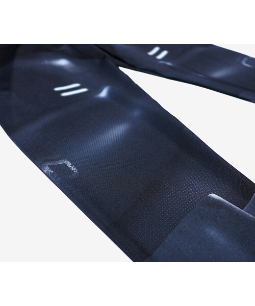 Acrosphere(アクロスファー)の「Metal galaxy prints legging(チノパンツ・メンズ・Black・F)」の2枚目の写真