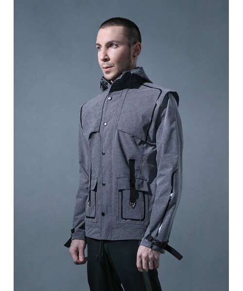 Acrosphere(アクロスファー)の「Grey atmosphere hooded jacket(マウンテンパーカー・メンズ・Grey・M,L)」の3枚目の写真