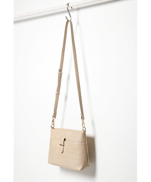 FOREVER 21(フォーエバー トゥエンティーワン)の「FOREVER 21 Classic Faux Leather Crossbody(ハンドバッグ・レディース・Black/Beige/Red・One size)」の4枚目の写真
