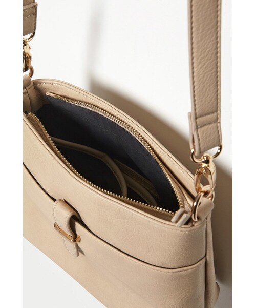 FOREVER 21(フォーエバー トゥエンティーワン)の「FOREVER 21 Classic Faux Leather Crossbody(ハンドバッグ・レディース・Black/Beige/Red・One size)」の8枚目の写真
