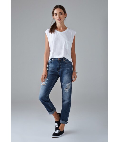 FOREVER 21(フォーエバー トゥエンティーワン)の「FOREVER 21 Distressed Boyfriend Jeans(デニムパンツ・レディース・Blue・24/25/26/27/28/29/30/31)」の4枚目の写真