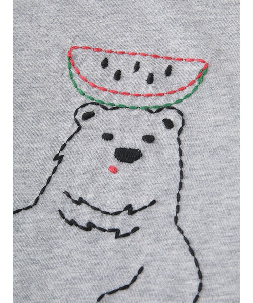 クマ刺繍入りTシャツ