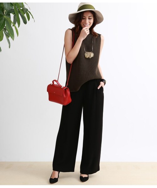 MADEMOISELLE ROPE'(マドモアゼル ロペ)の「2WayVネックサロペット(パンツ・レディース・ブラック/ブラウン系/カーキ・36/38)」の14枚目の写真