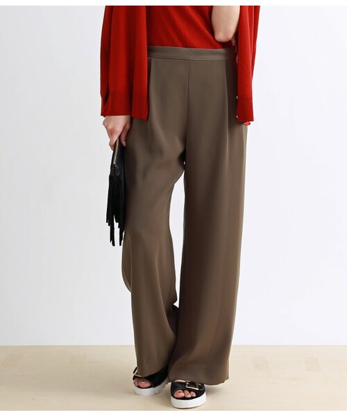 MADEMOISELLE ROPE'(マドモアゼル ロペ)の「2WayVネックサロペット(パンツ・レディース・ブラック/ブラウン系/カーキ・36/38)」の4枚目の写真