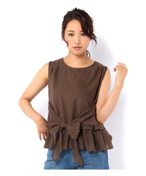 laboratory work（ラボラトリーワーク）の「ウエストリボンペプラムノースリーブブラウス（トップス・レディース・ホワイト/ホワイト系/ブルー系/カーキ・M）」の3枚目の写真