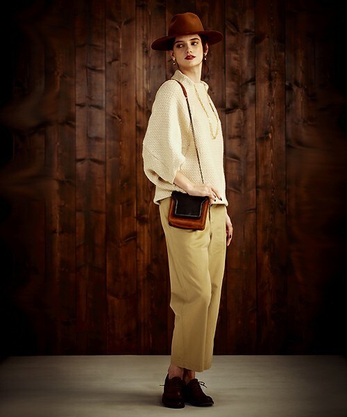 Johnbull Private labo（ジョンブルプライベートラボ）の「ワイドチノパンツ（チノパンツ・レディース・ホワイト/カーキ・X-SMALL/SMALL/MEDIUM）」の3枚目の写真