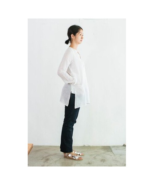 dosa（ドーサ）の「simple kurta w/ hand stitching 長袖薄棉上衣 