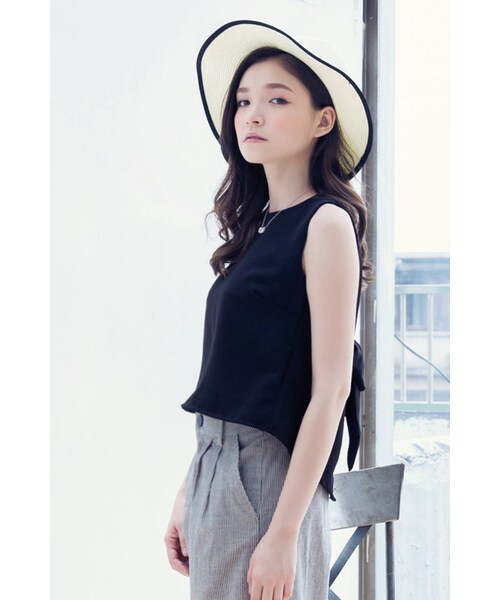 ORENDA（オレンダ）の「後綁蝴蝶結開衩的好搭背心上衣（トップス・レディース・白/黑・F）」の12枚目の写真