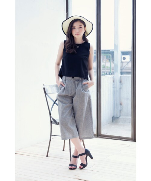 ORENDA（オレンダ）の「後綁蝴蝶結開衩的好搭背心上衣（トップス・レディース・白/黑・F）」の11枚目の写真