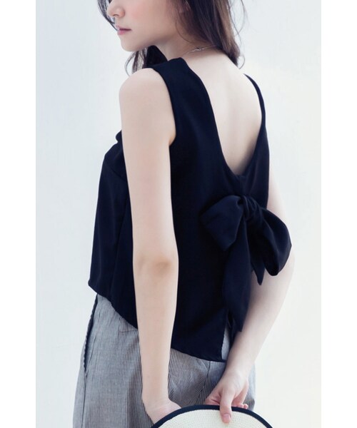 ORENDA（オレンダ）の「後綁蝴蝶結開衩的好搭背心上衣（トップス・レディース・白/黑・F）」の14枚目の写真