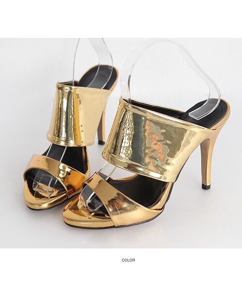 DHOLIC（ディーホリック）の「メタリックカラーワイドストラップミュール（パンプス・レディース・シルバー/ゴールド・225/230/235/240/245/250）」の2枚目の写真