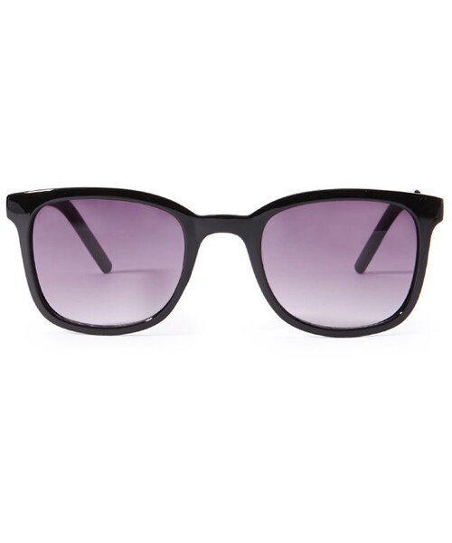 FOREVER 21（フォーエバー トゥエンティーワン）の「FOREVER 21 Metal-Accented Square Sunglasses（サングラス・レディース・Black・One size）」の5枚目の写真