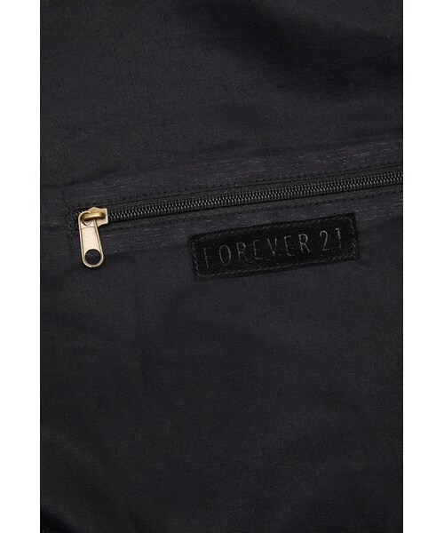 FOREVER 21（フォーエバー トゥエンティーワン）の「FOREVER 21+ Fringed Suede Clutch（クラッチバッグ・レディース・Black/Brown・One size）」の6枚目の写真