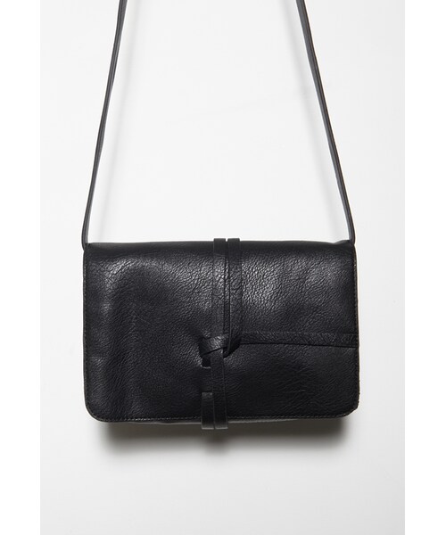 FOREVER 21（フォーエバー トゥエンティーワン）の「FOREVER 21 Knotted Flap Crossbody（ショルダーバッグ・レディース・Black/Brown・One size）」の14枚目の写真