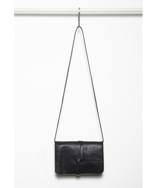 FOREVER 21（フォーエバー トゥエンティーワン）の「FOREVER 21 Knotted Flap Crossbody（ショルダーバッグ・レディース・Black/Brown・One size）」の5枚目の写真