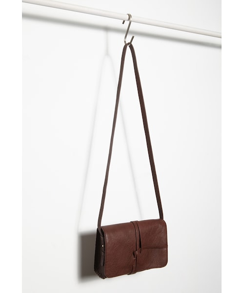 FOREVER 21（フォーエバー トゥエンティーワン）の「FOREVER 21 Knotted Flap Crossbody（ショルダーバッグ・レディース・Black/Brown・One size）」の20枚目の写真