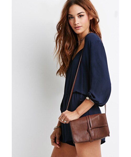 FOREVER 21（フォーエバー トゥエンティーワン）の「FOREVER 21 Knotted Flap Crossbody（ショルダーバッグ・レディース・Black/Brown・One size）」の3枚目の写真