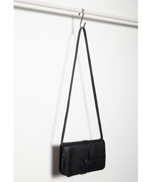 FOREVER 21（フォーエバー トゥエンティーワン）の「FOREVER 21 Knotted Flap Crossbody（ショルダーバッグ・レディース・Black/Brown・One size）」の11枚目の写真