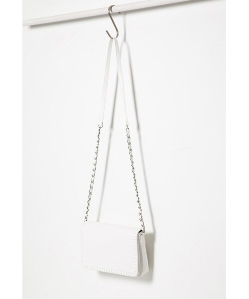 FOREVER 21（フォーエバー トゥエンティーワン）の「FOREVER 21 Faux Leather Crossbody（ショルダーバッグ・レディース・Black/Brown/White・One size）」の2枚目の写真