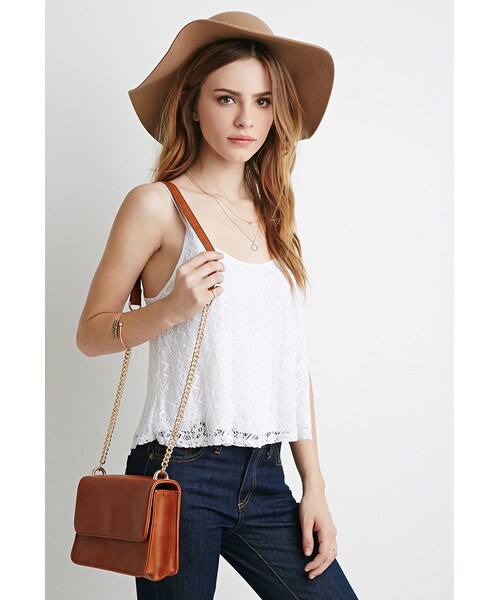 FOREVER 21（フォーエバー トゥエンティーワン）の「FOREVER 21 Structured Flap-Top Crossbody（ショルダーバッグ・レディース・Black/Red/Brown・One size）」の5枚目の写真