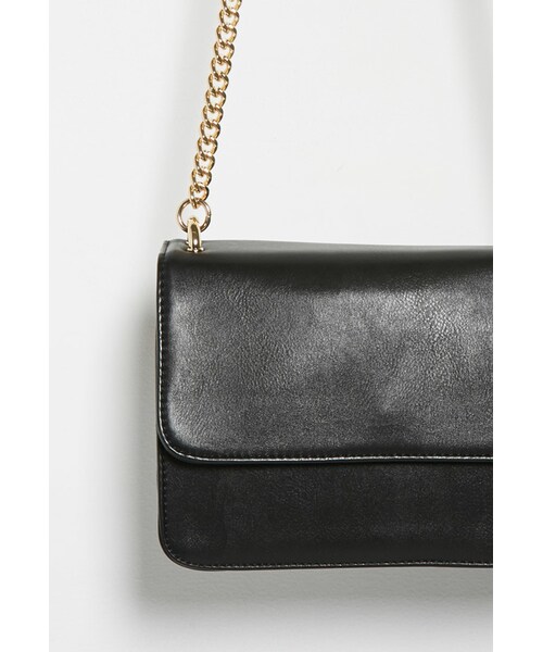 FOREVER 21（フォーエバー トゥエンティーワン）の「FOREVER 21 Structured Flap-Top Crossbody（ショルダーバッグ・レディース・Black/Red/Brown・One size）」の21枚目の写真