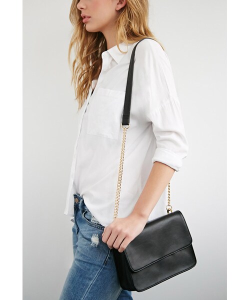 FOREVER 21（フォーエバー トゥエンティーワン）の「FOREVER 21 Structured Flap-Top Crossbody（ショルダーバッグ・レディース・Black/Red/Brown・One size）」の6枚目の写真