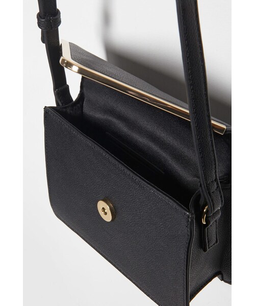 FOREVER 21（フォーエバー トゥエンティーワン）の「FOREVER 21 Mini Faux Leather Crossbody（ショルダーバッグ・レディース・Black/Brown・One size）」の12枚目の写真